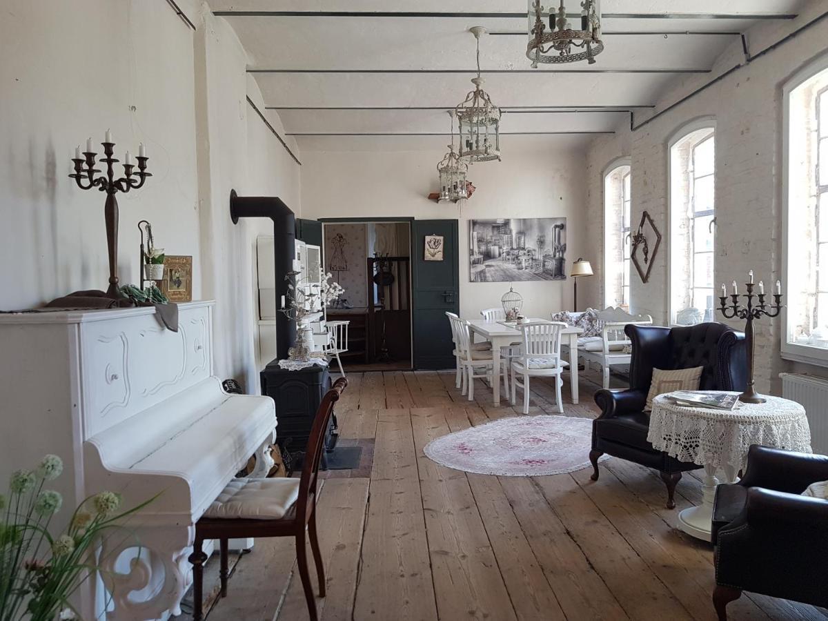 Bed and Breakfast Alte Lebkuchenfabrik Kremmen Exterior foto